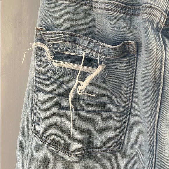 American Eagle Outfitters Blue Boyfriend Jeans Distressed Relaxed Fit - Picture 8 of 12